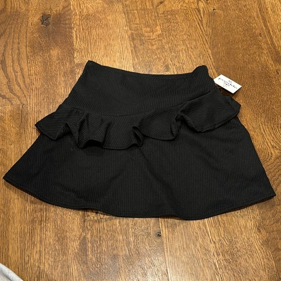 SLS Apparel Girls Skirt Black Size Large - Picture 1 of 3